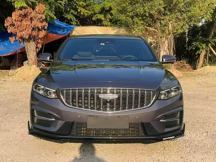 Фото 2 - Geely Preface