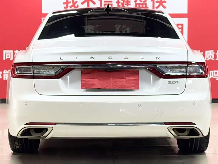 Фото 5 - Lincoln Continental