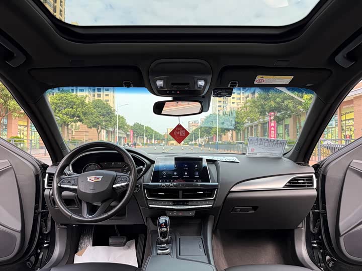 Фото 6 - Cadillac CT5