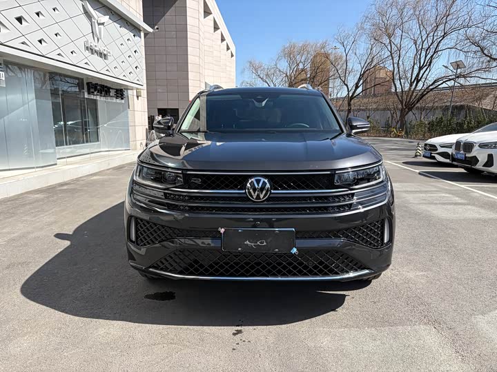 Фото 2 - Volkswagen Tavendor