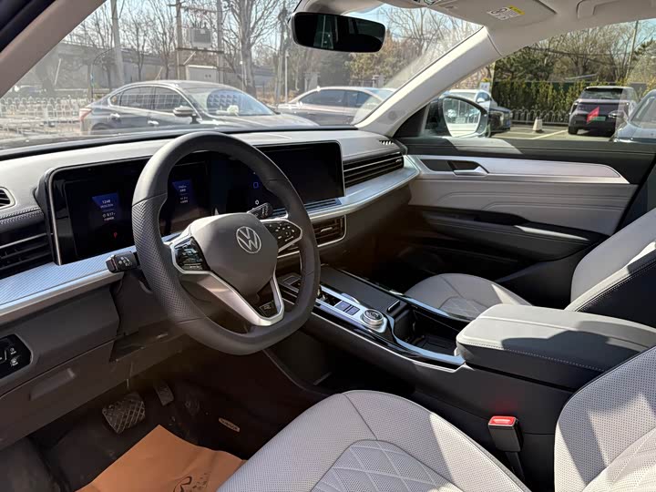 Фото 6 - Volkswagen Tavendor