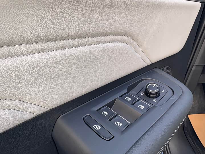 Фото 9 - Volkswagen Tavendor