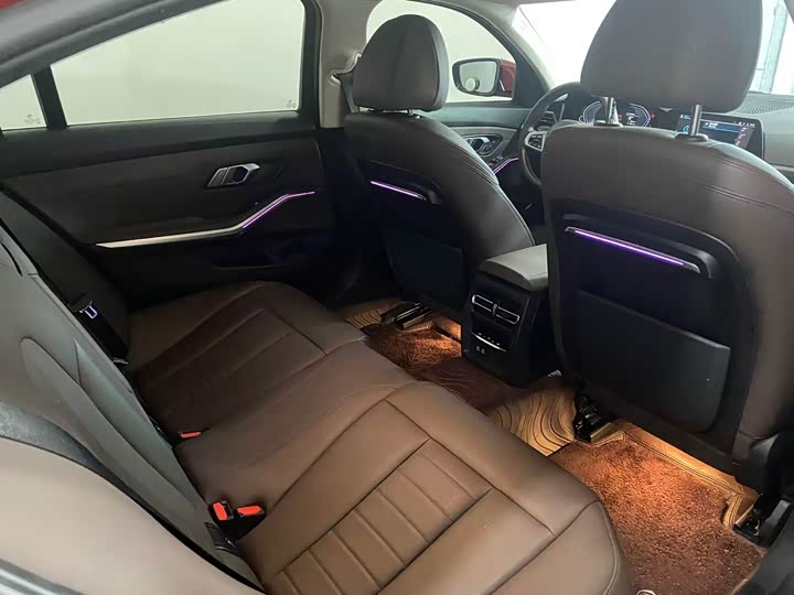 Фото 4 - BMW 3 Series