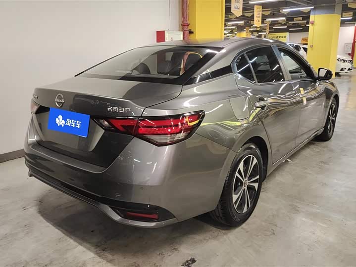 Фото 3 - Nissan Sylphy