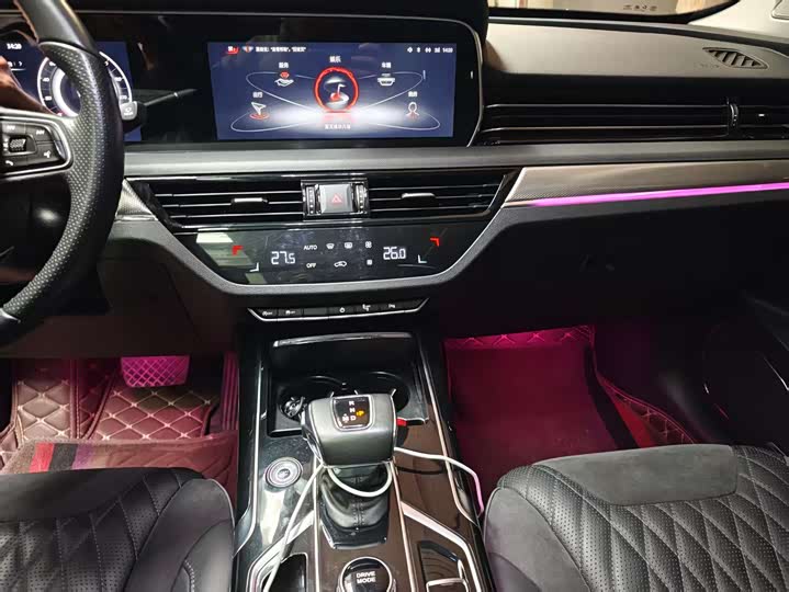 Фото 9 - Hongqi HS5