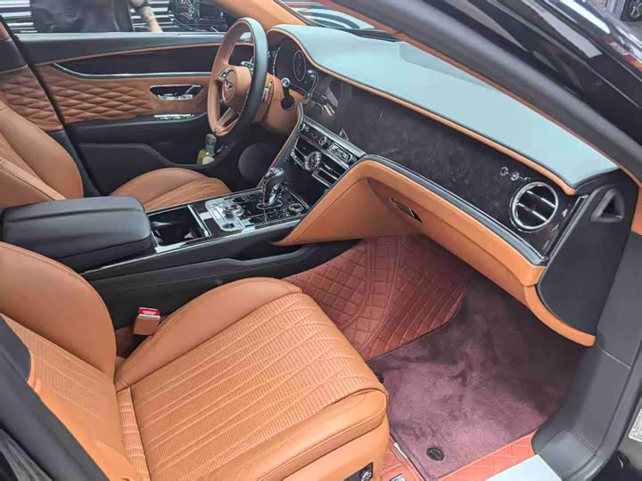 Фото 7 - Bentley Flying Spur Hybrid