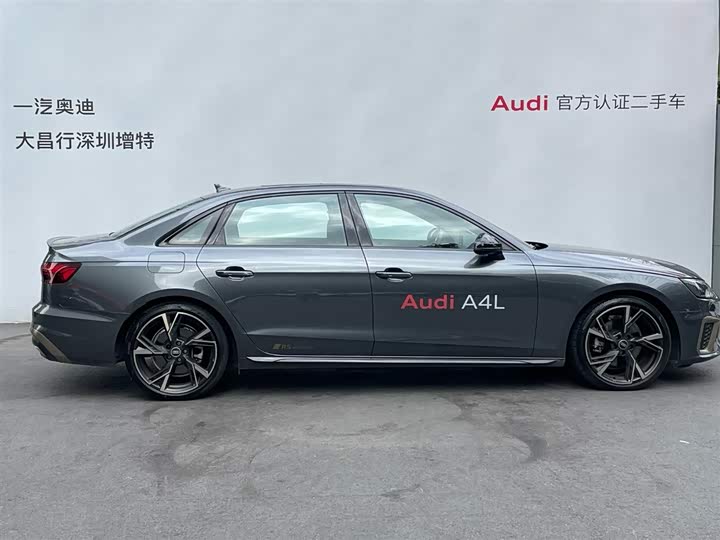 Фото 4 - Audi A4L