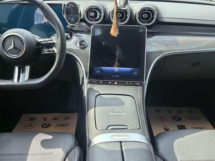 Фото 7 - Mercedes-Benz C-Class