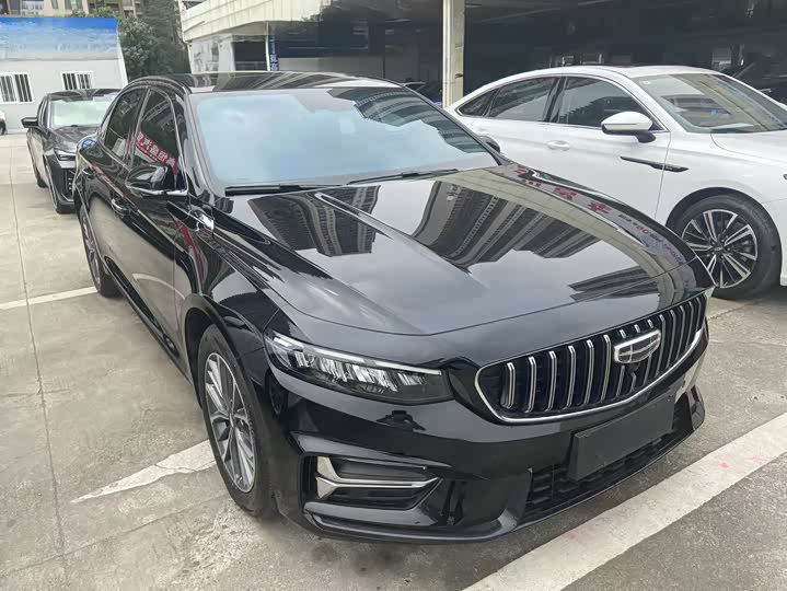 Фото 3 - Geely Preface