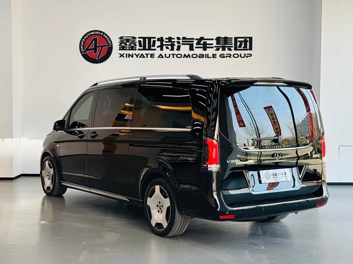 Фото 4 - Mercedes-Benz V-Class