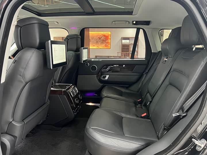 Photo 4 - Land Rover Range Rover