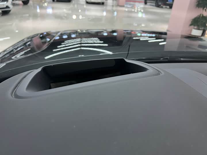 Photo 5 - Land Rover Range Rover