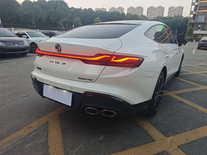 Фото 6 - MG Motor 7