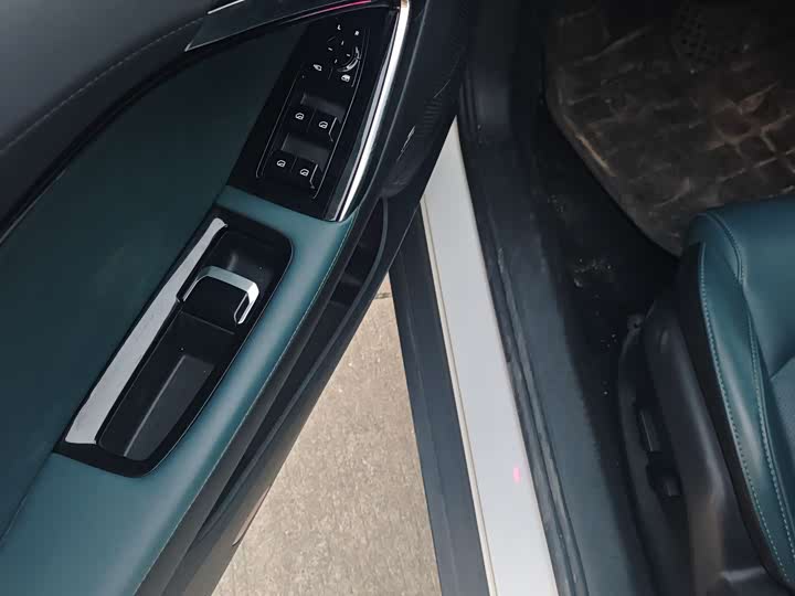 Фото 9 - MG Motor 7