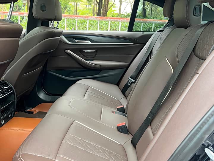 Фото 9 - BMW 5 Series Hybrid