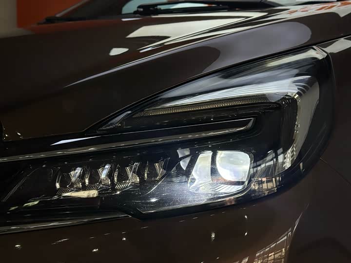 Фото 4 - Buick GL8 ES