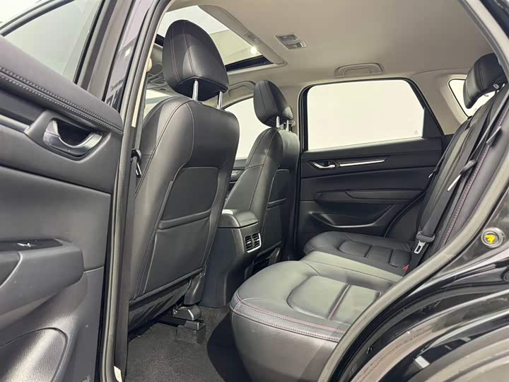 Фото 8 - Mazda CX-5