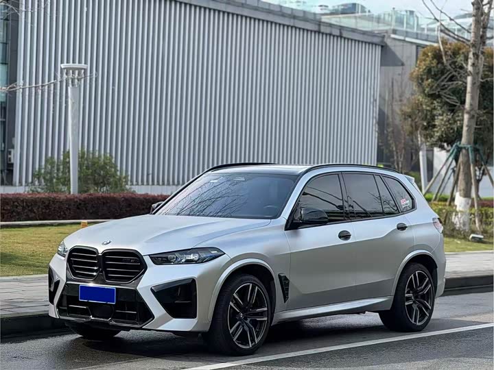 Фото 1 - BMW X5 M