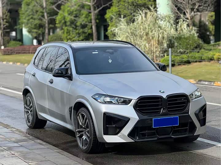 Фото 2 - BMW X5 M