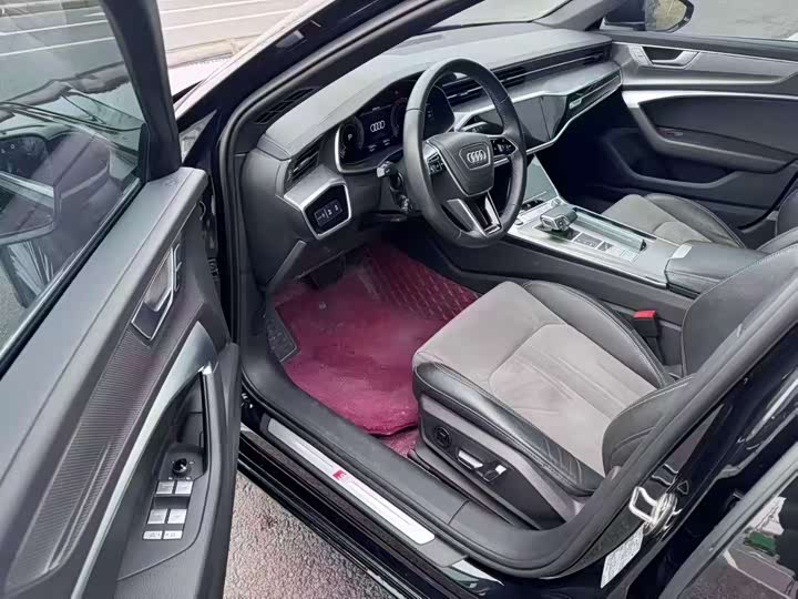 Фото 4 - Audi A6L