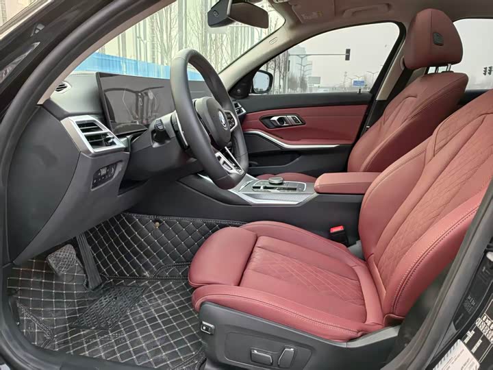 BMW 3 Series 2025 2025款 330Li M运动曜夜套装