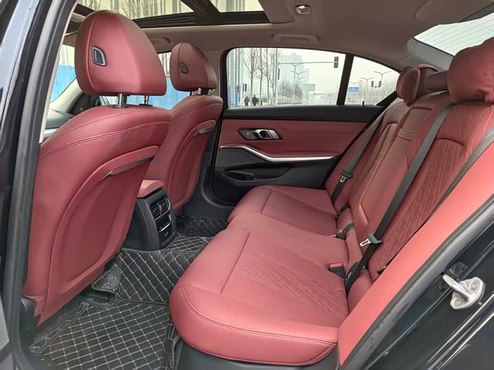 BMW 3 Series 2025 2025款 330Li M运动曜夜套装