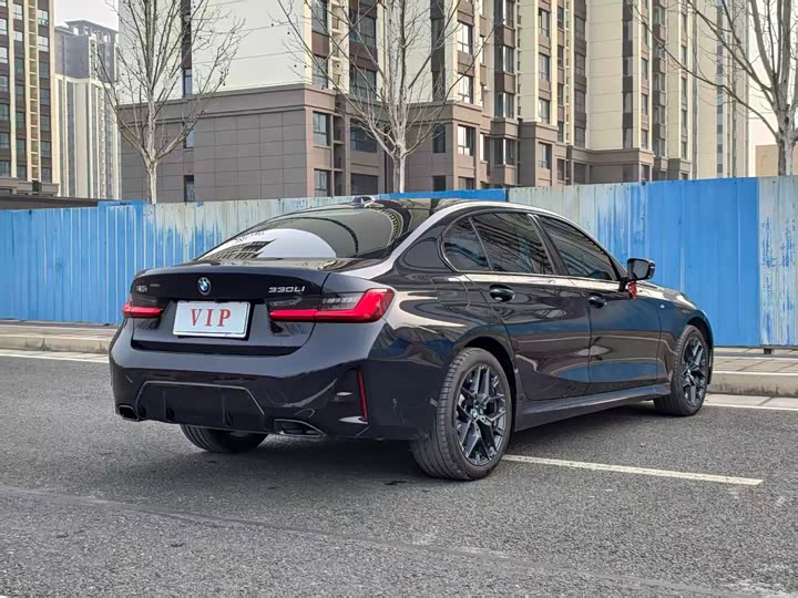 BMW 3 Series 2025 2025款 330Li M运动曜夜套装