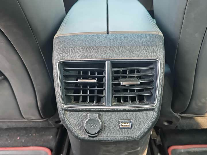 Фото 7 - Citroen C5 Aircross 2023