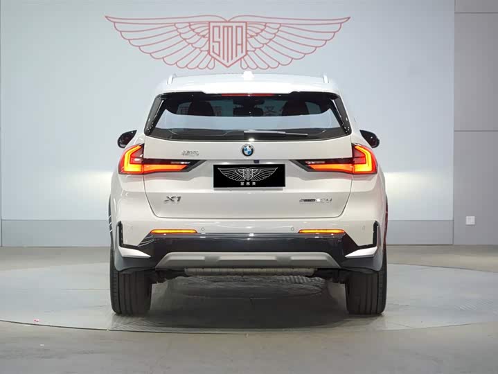 Фото 6 - BMW X1