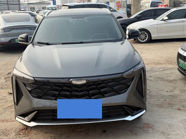 Фото 2 - Geely Atlas