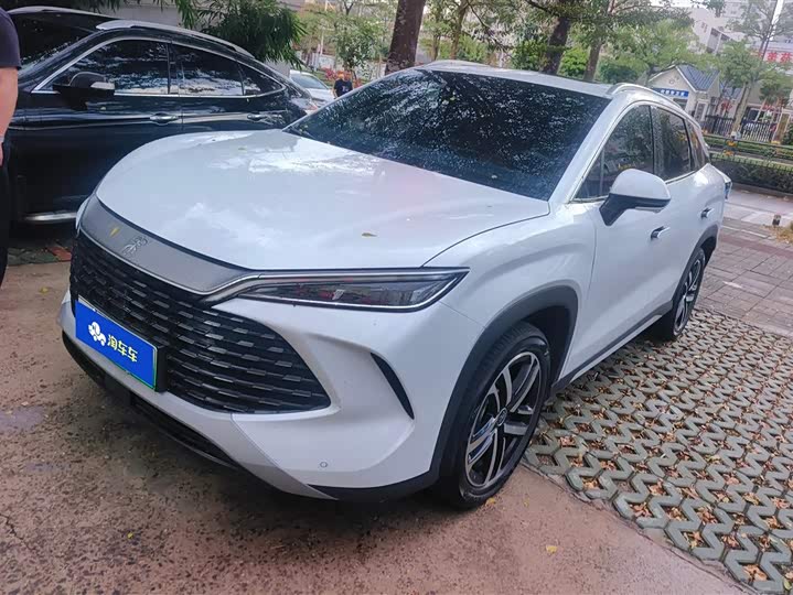 Photo 1 - BYD Song L DM-i Hybrid