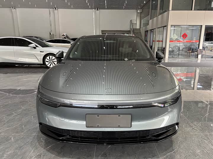 Фото 3 - Zeekr 007