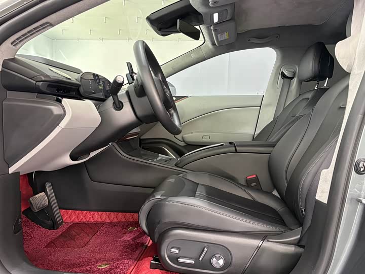 Фото 6 - Zeekr 007