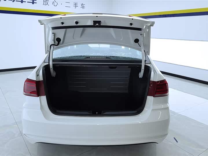 Фото 4 - Volkswagen Santana