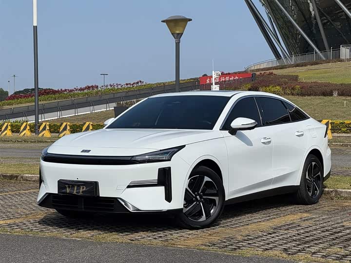 Фото 1 - Geely Galaxy L6