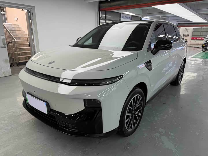 Фото 1 - Leapmotor B10