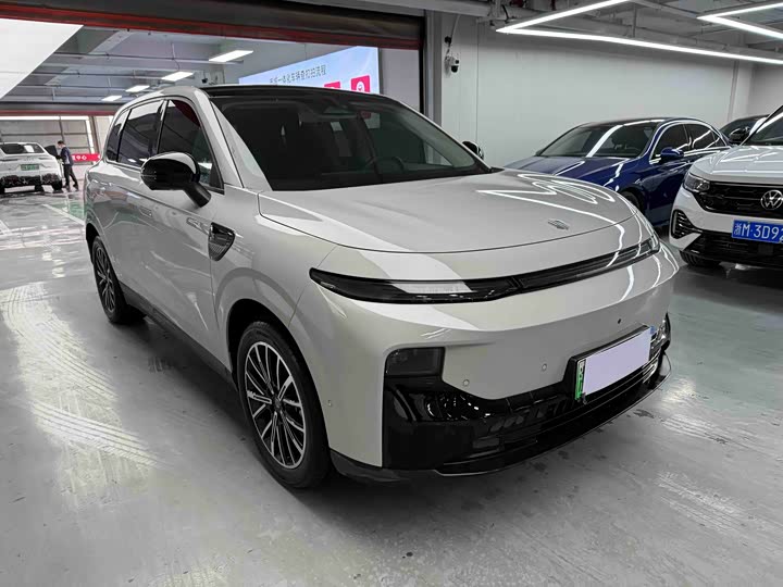 Фото 3 - Leapmotor B10