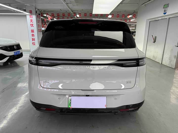 Фото 9 - Leapmotor B10