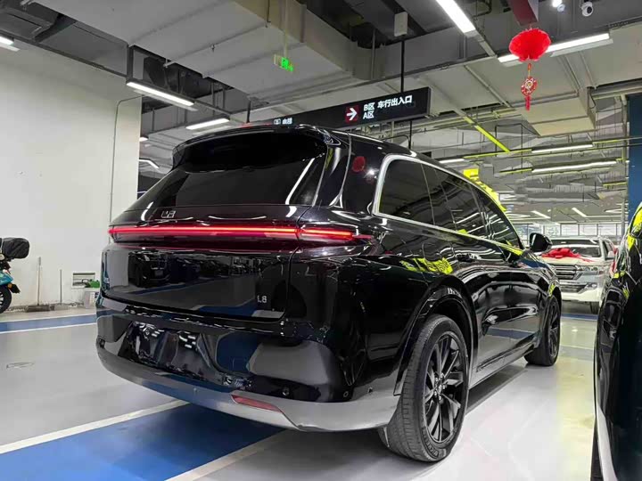 Фото 6 - LiXiang L8