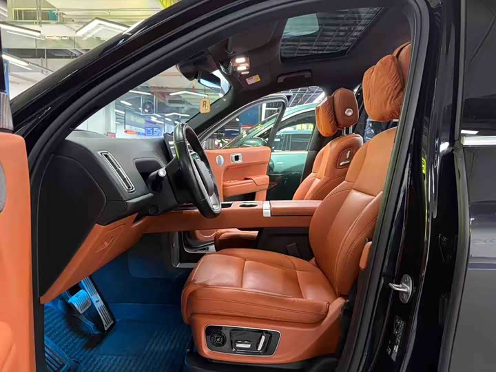 Фото 8 - LiXiang L8