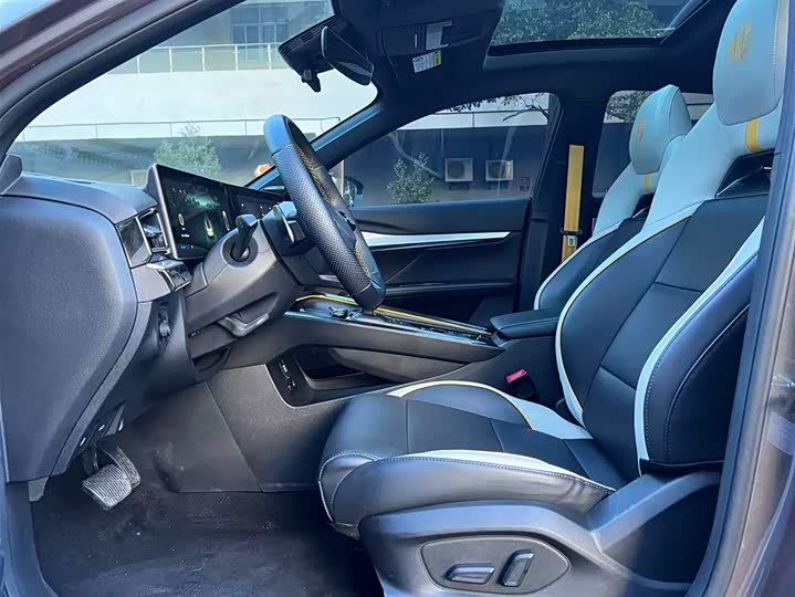 Фото 8 - MG Motor 5