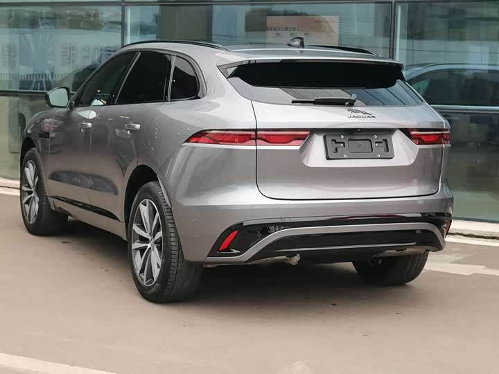 Фото 7 - Jaguar F-Pace