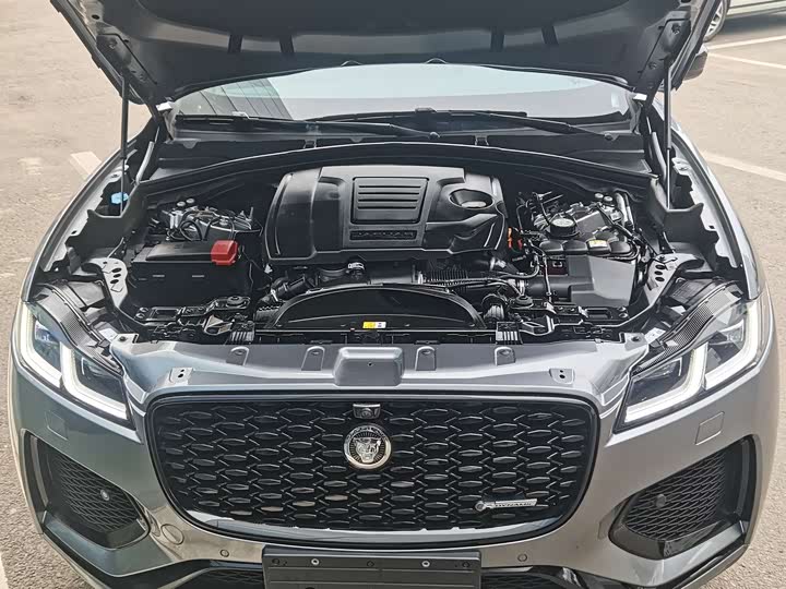 Фото 9 - Jaguar F-Pace