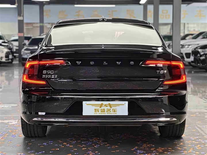 Фото 3 - Volvo S90 Hybrid