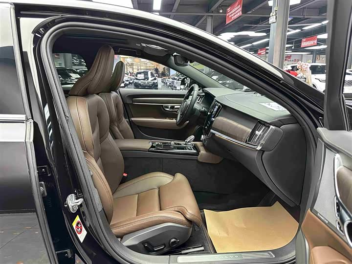 Фото 6 - Volvo S90 Hybrid