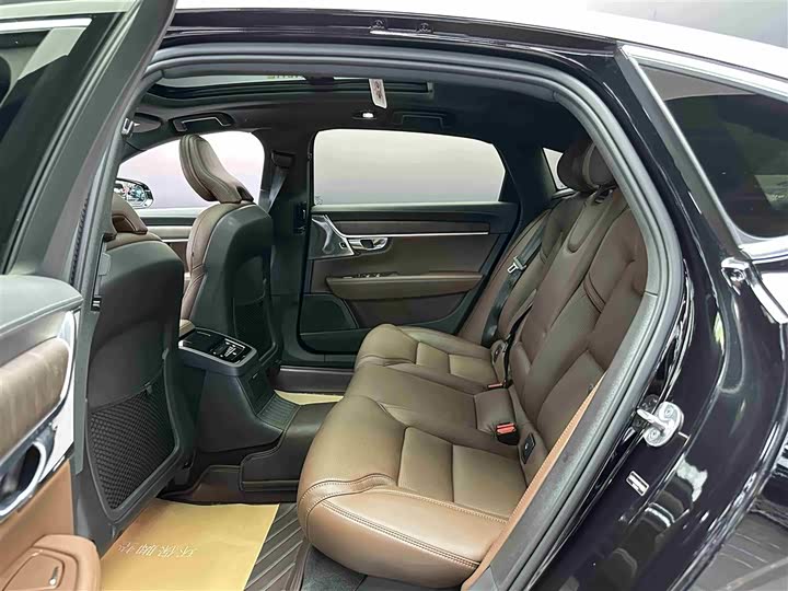 Фото 7 - Volvo S90 Hybrid