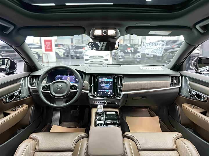 Фото 9 - Volvo S90 Hybrid