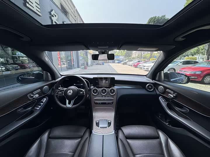Фото 9 - Mercedes-Benz GLC-Class