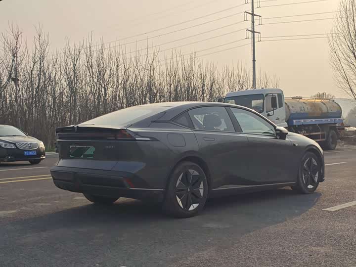 Photo 8 - Changan Deepal SL03