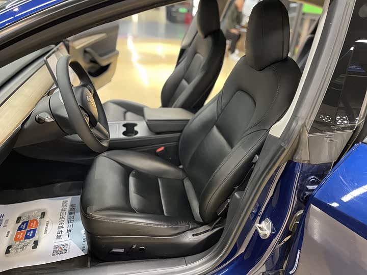 Фото 8 - Tesla Model 3